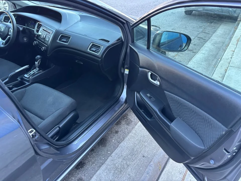 2015 Honda Civic 9th Gen - Image 14 of 18