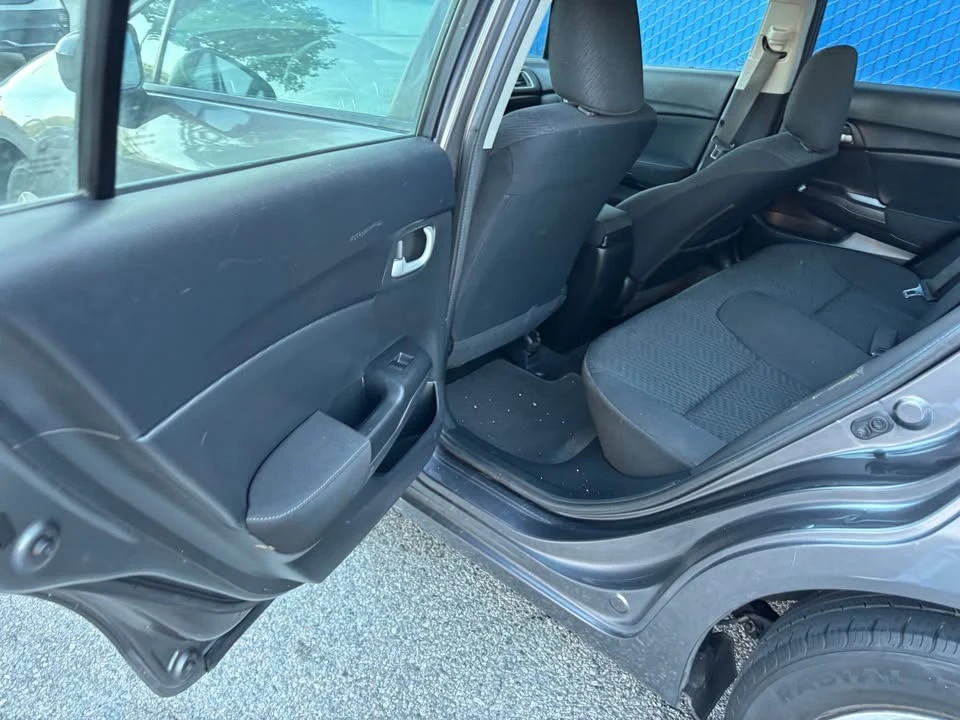 2015 Honda Civic 9th Gen - Image 13 of 18