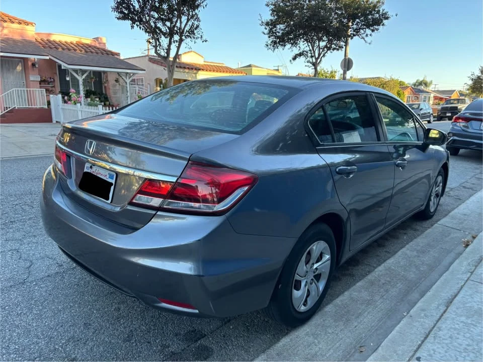 2015 Honda Civic 9th Gen - Image 3 of 18
