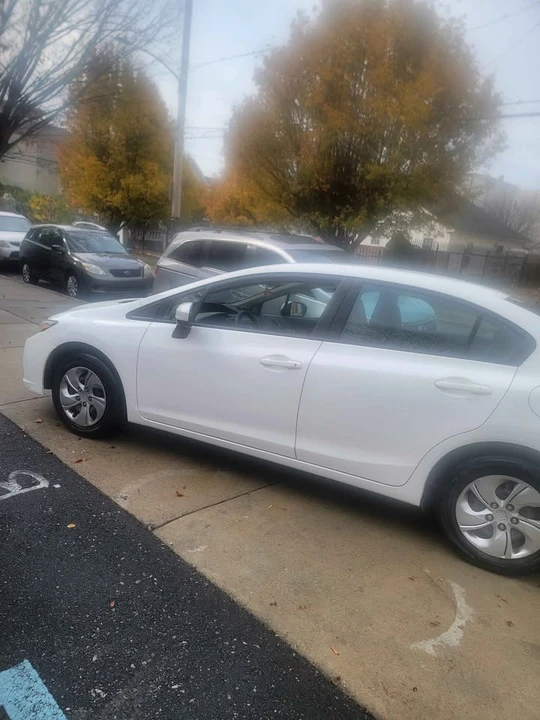 2015 Honda Civic 9th Gen - Image 4 of 19