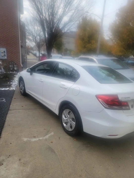 2015 Honda Civic 9th Gen - Image 6 of 10