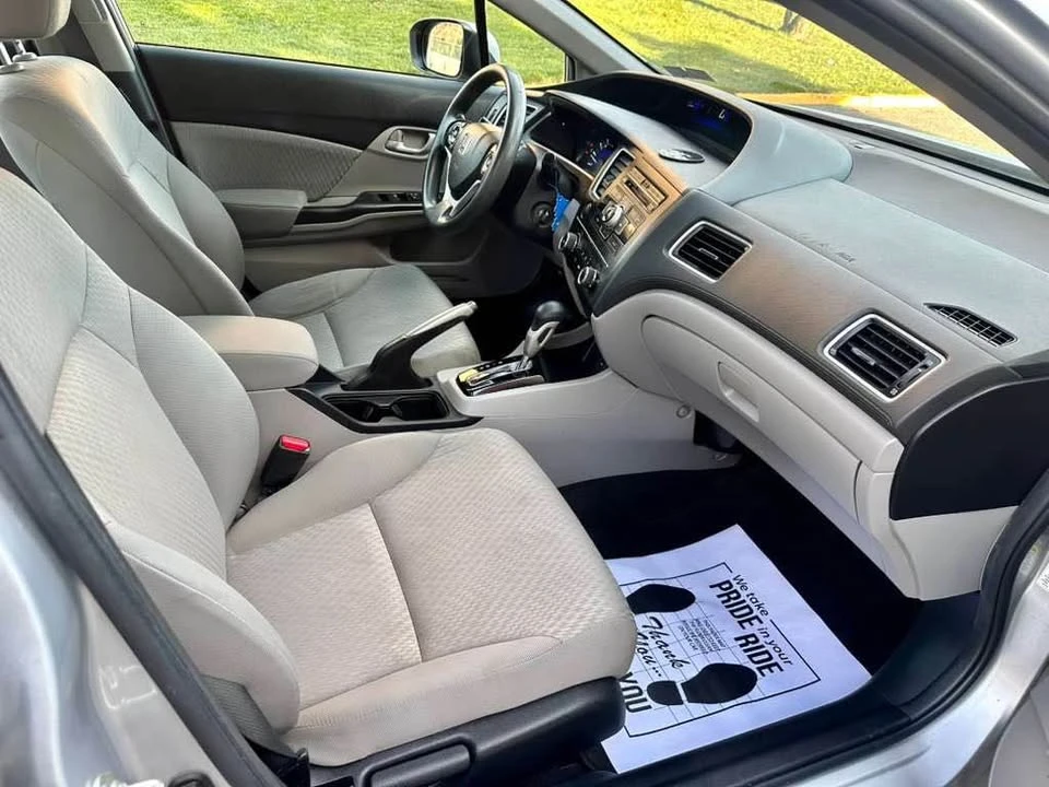 2015 Honda Civic 9th Gen - Image 10 of 15