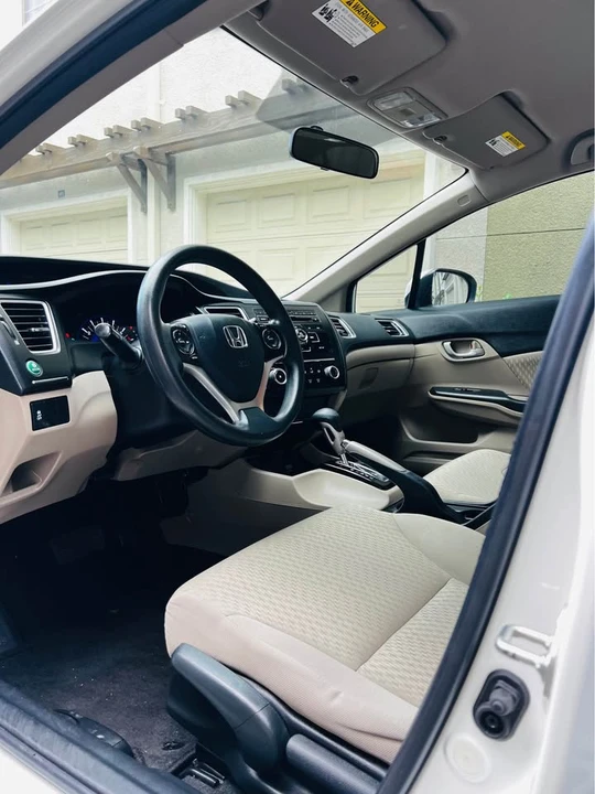 2015 Honda Civic 9th Gen - Image 6 of 13