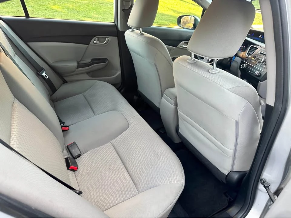 2015 Honda Civic 9th Gen - Image 11 of 15