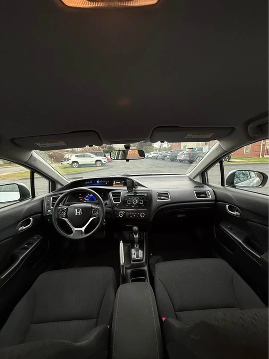 2015 Honda Civic 9th Gen - Image 2 of 6