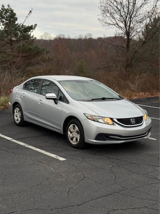 2015 Honda Civic 9th Gen - Image 4 of 6