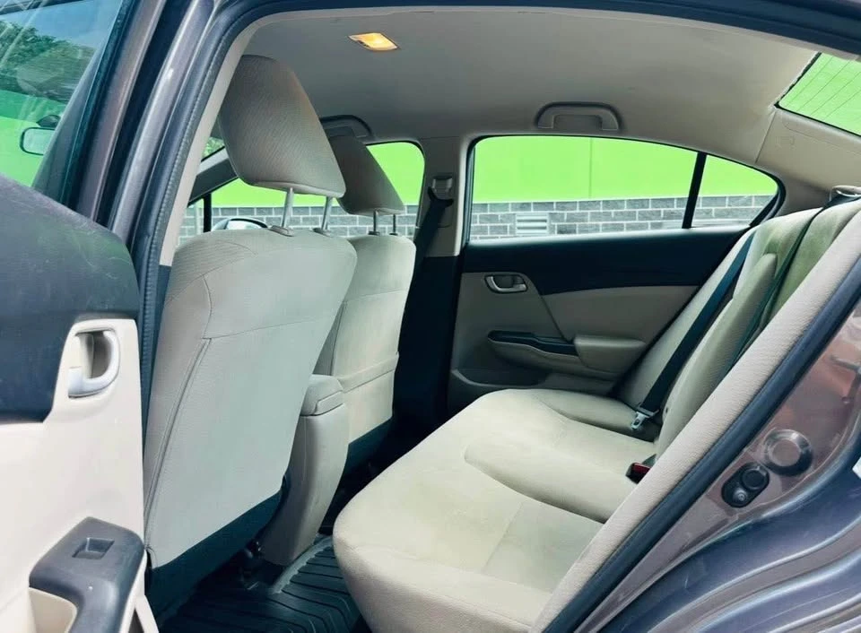 2015 Honda Civic 9th Gen - Image 8 of 10