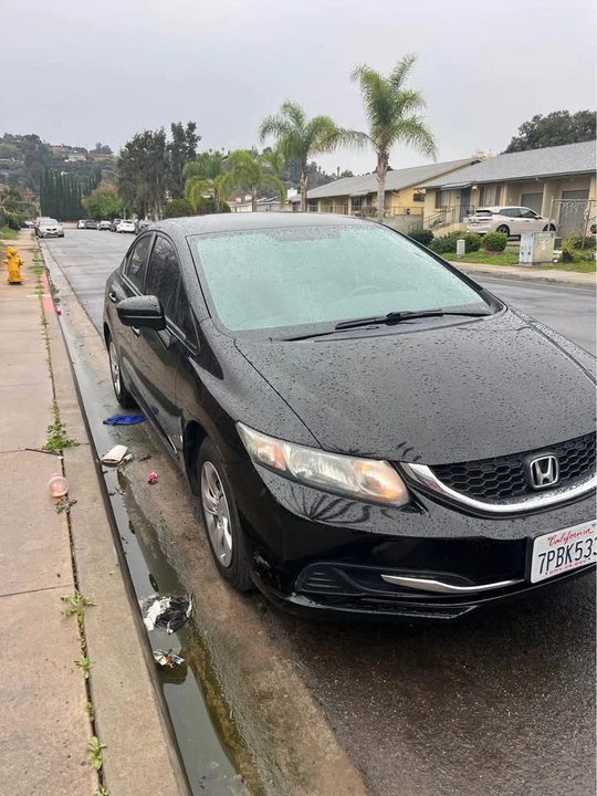 2015 Honda Civic 9th Gen - Image 2 of 4