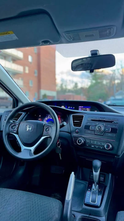 2015 Honda Civic 9th Gen - Image 10 of 12