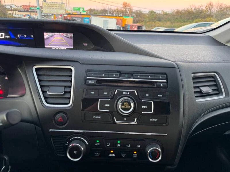 2015 Honda Civic 9th Gen - Image 8 of 18