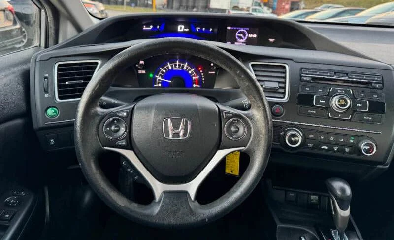 2015 Honda Civic 9th Gen - Image 9 of 18