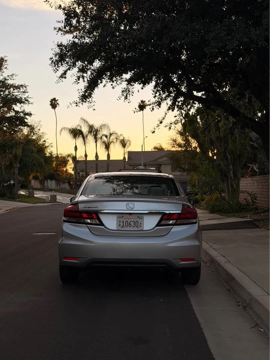 2015 Honda Civic 9th Gen - Image 5 of 10