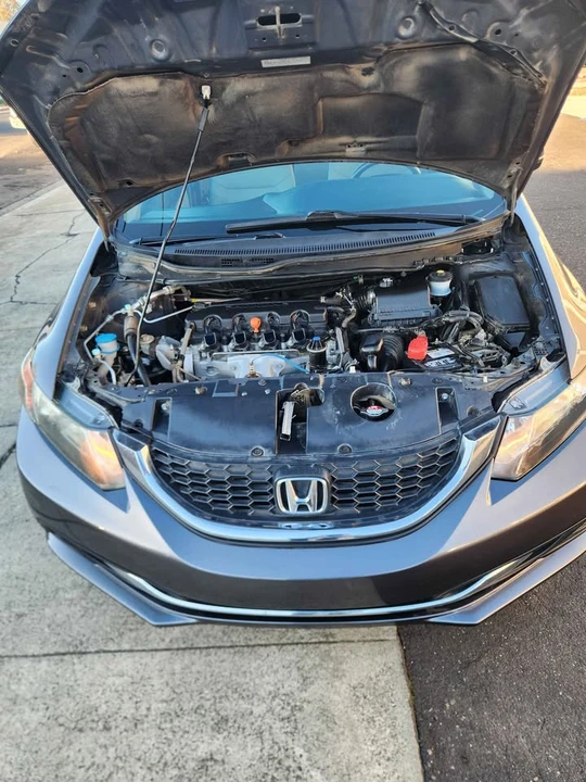 2015 Honda Civic 9th Gen - Image 6 of 13
