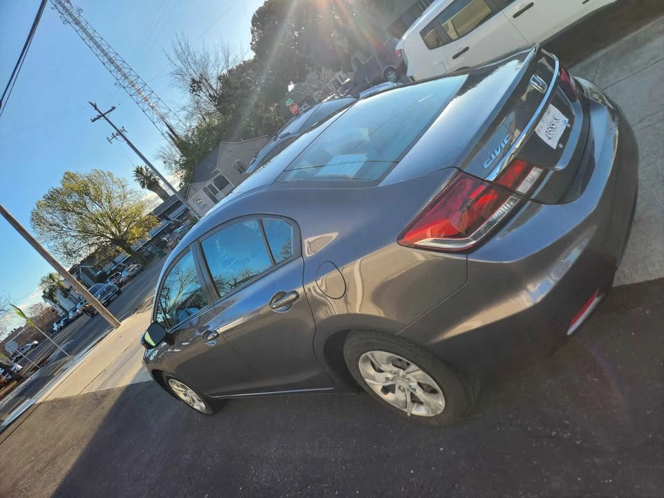 2015 Honda Civic 9th Gen - Image 5 of 13