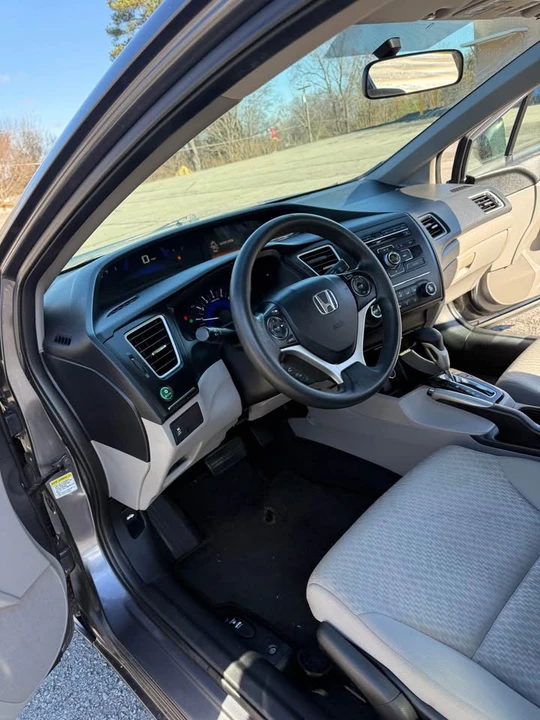 2015 Honda Civic 9th Gen - Image 12 of 16