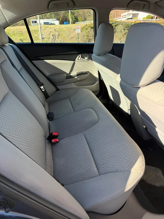 2015 Honda Civic 9th Gen - Image 8 of 16