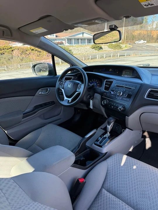 2015 Honda Civic 9th Gen - Image 7 of 16