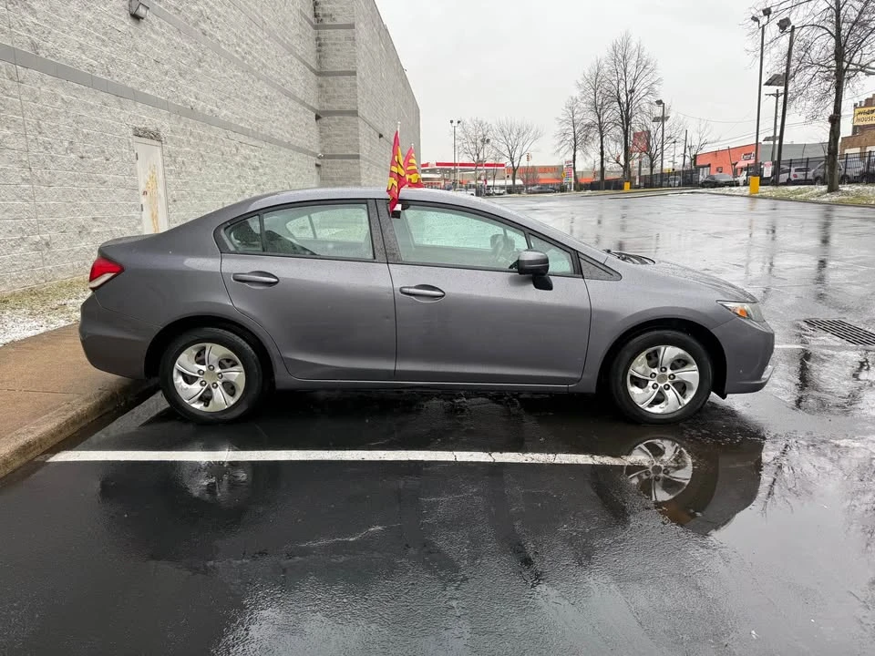 2015 Honda Civic 9th Gen - Image 8 of 18