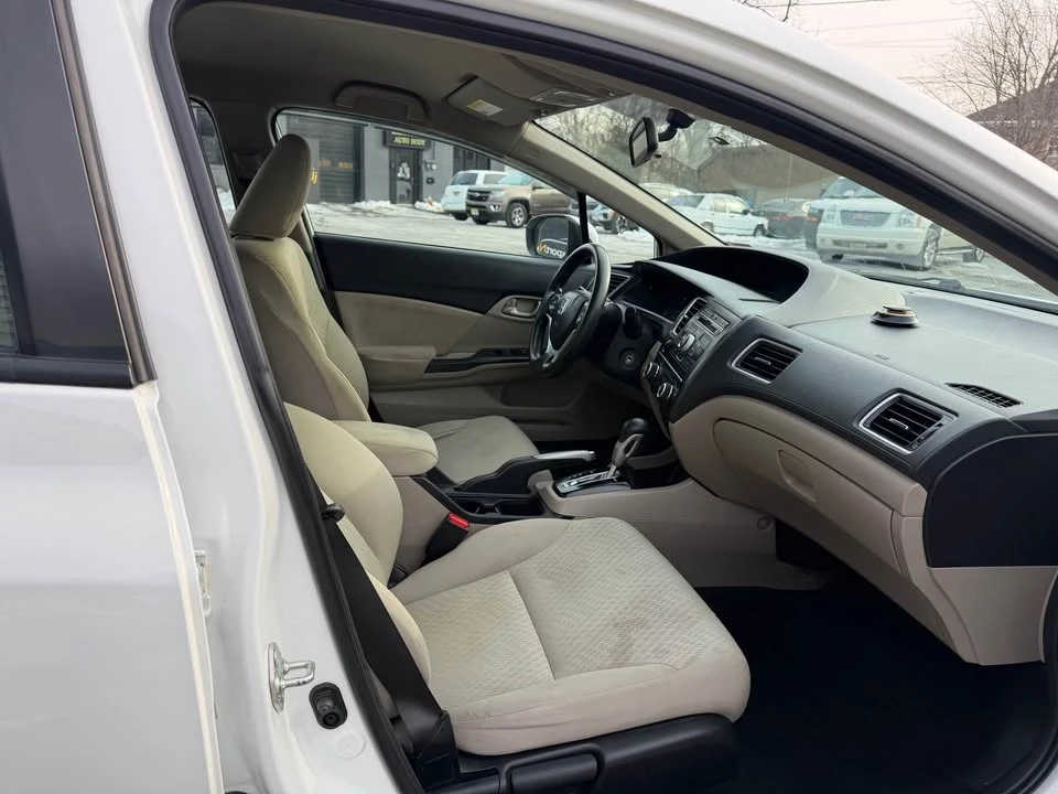2015 Honda Civic 9th Gen - Image 5 of 17