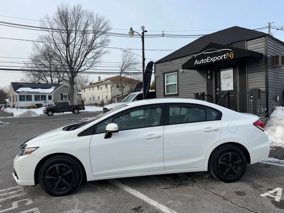 2015 Honda Civic 9th Gen - Image 14 of 17