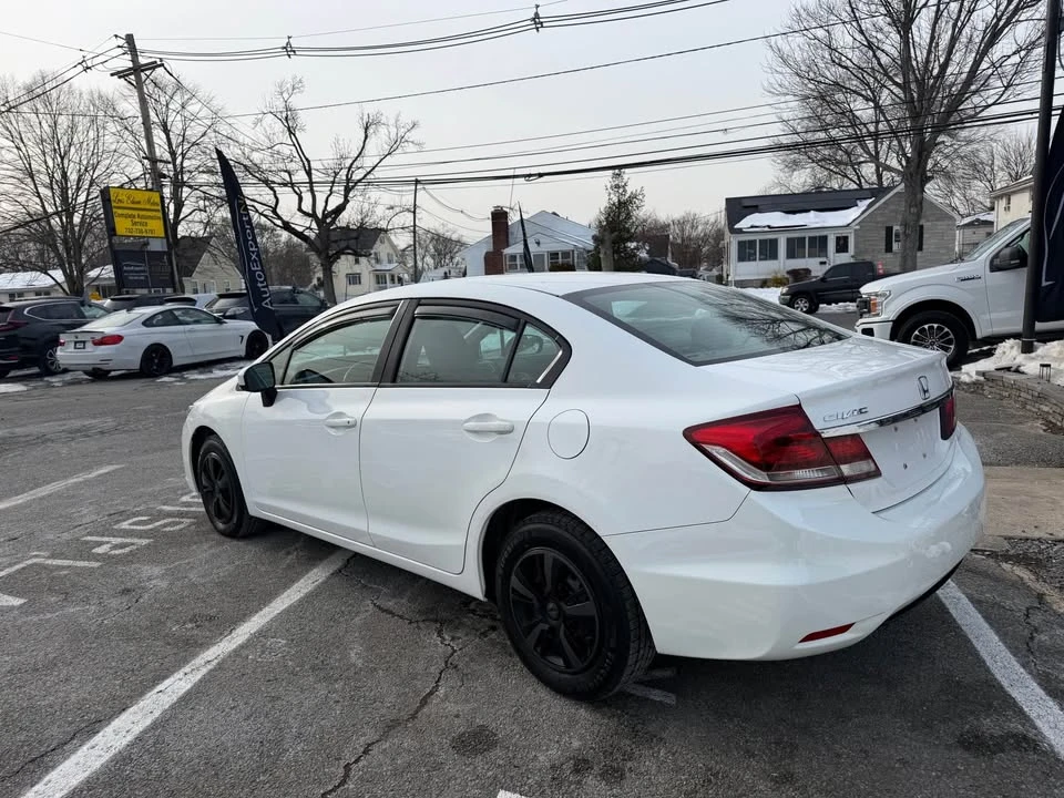 2015 Honda Civic 9th Gen - Image 12 of 17