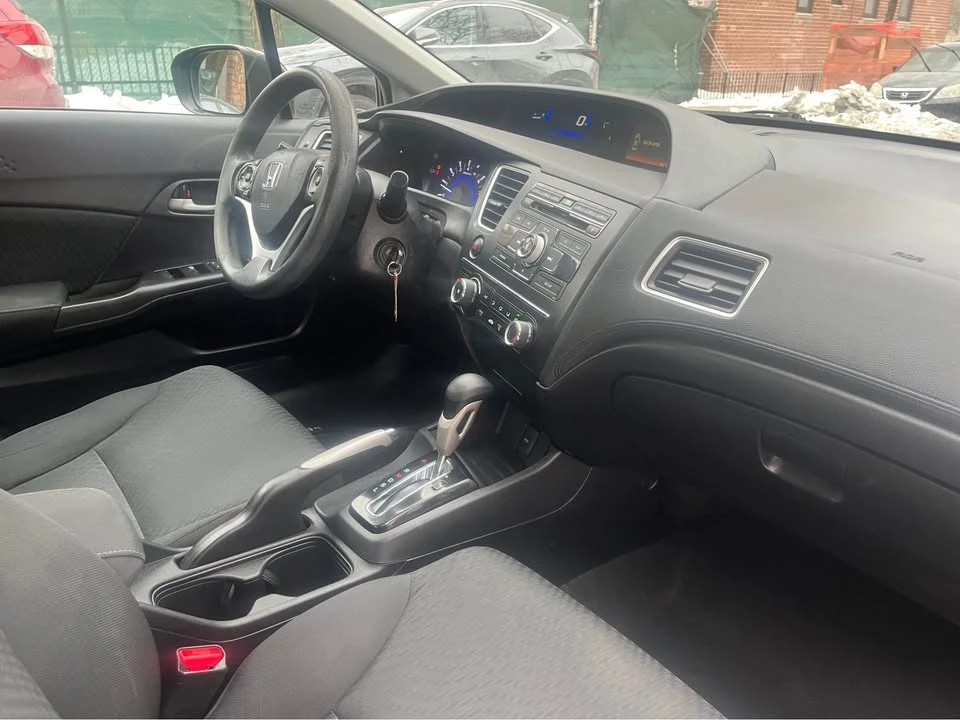 2015 Honda Civic 9th Gen - Image 16 of 20