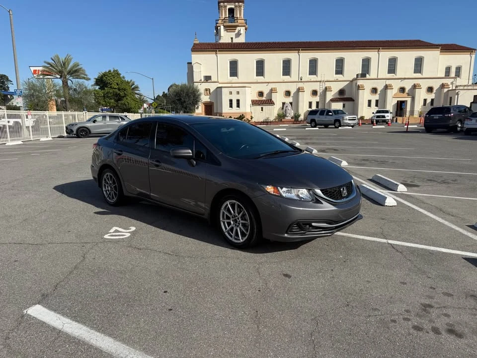 2015 Honda Civic 9th Gen - Image 8 of 17