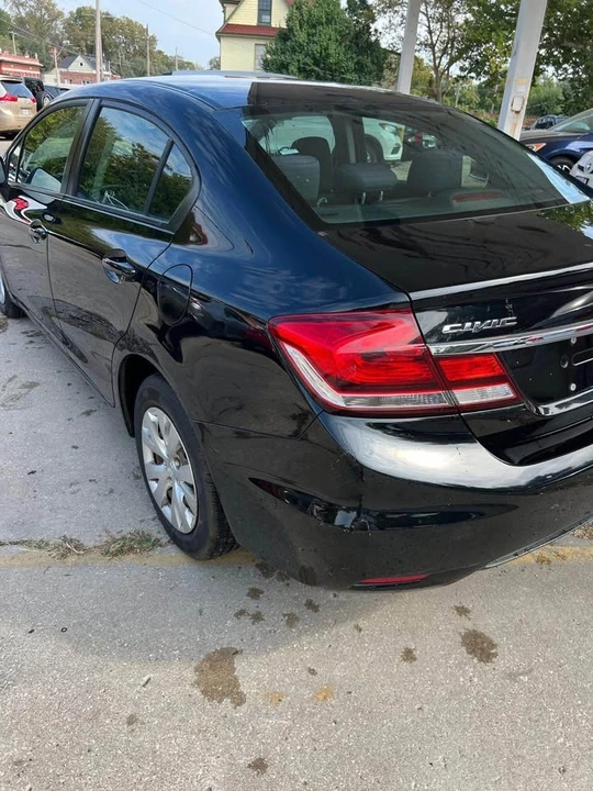 2015 Honda Civic 9th Gen - Image 5 of 16