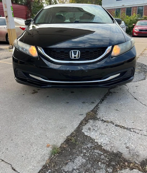 2015 Honda Civic 9th Gen - Image 6 of 16