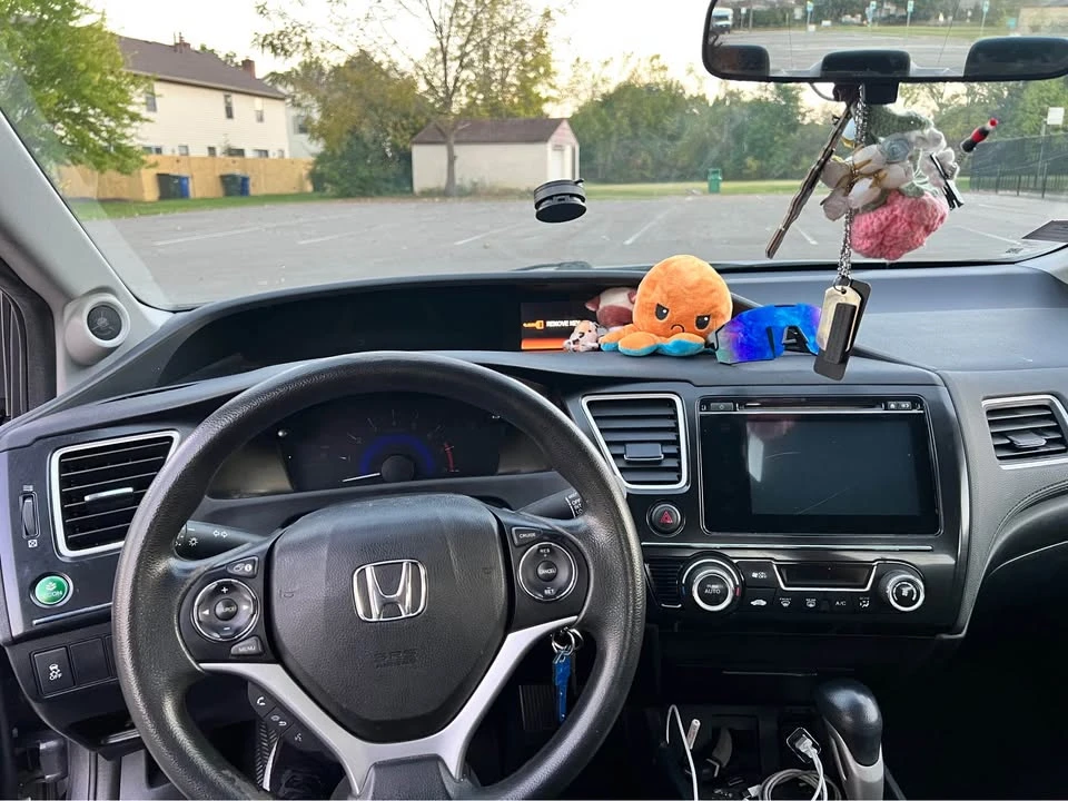 2015 Honda Civic 9th Gen - Image 11 of 13