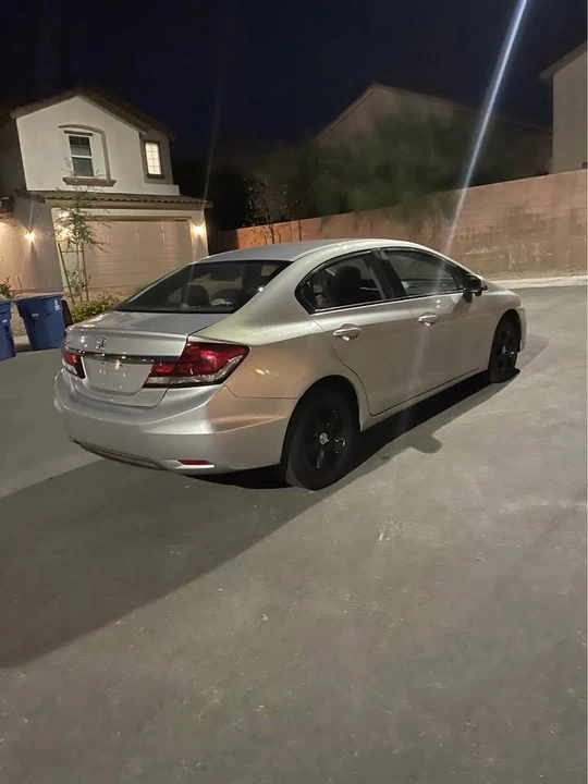 2015 Honda Civic 9th Gen - Image 7 of 15