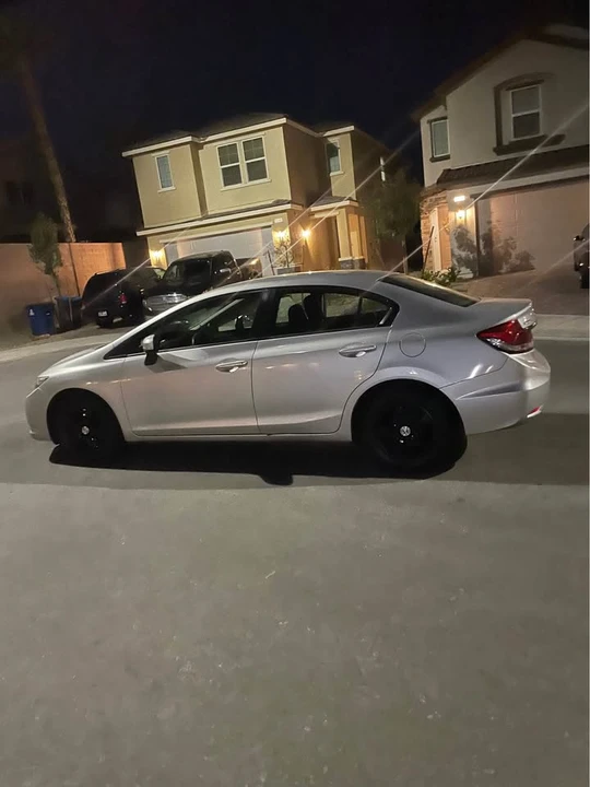 2015 Honda Civic 9th Gen - Image 6 of 15