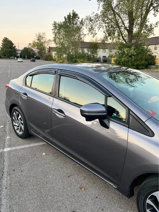 2015 Honda Civic 9th Gen - Image 2 of 13
