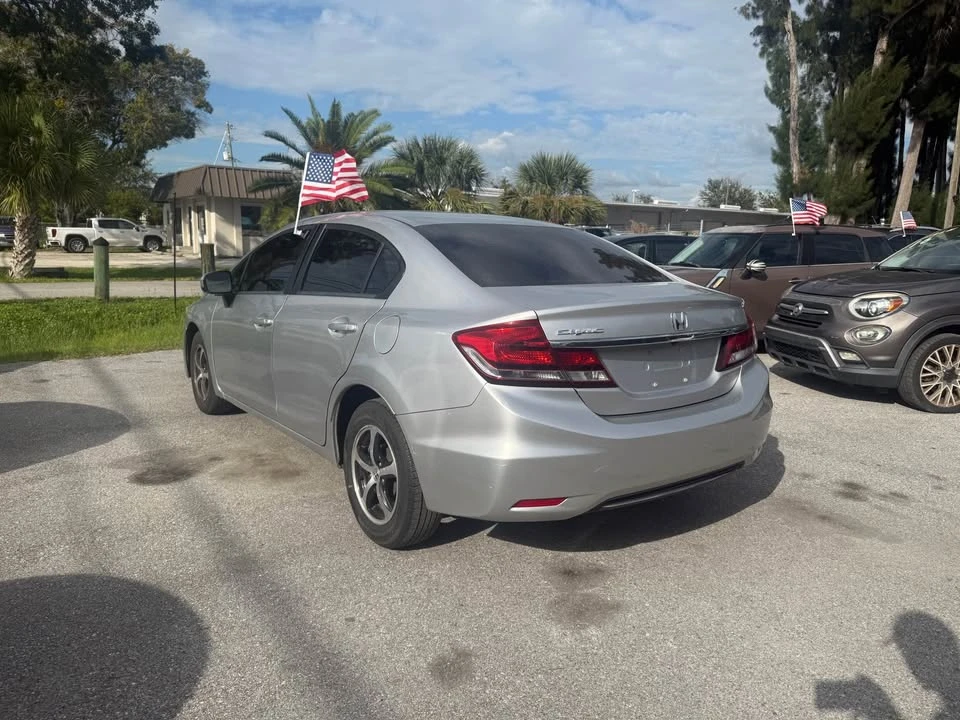 2015 Honda Civic 9th Gen - Image 3 of 5
