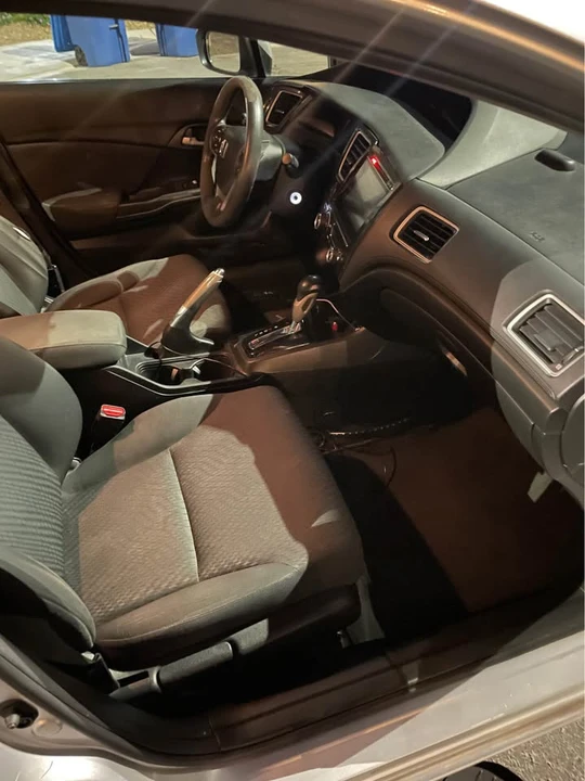 2015 Honda Civic 9th Gen - Image 12 of 15