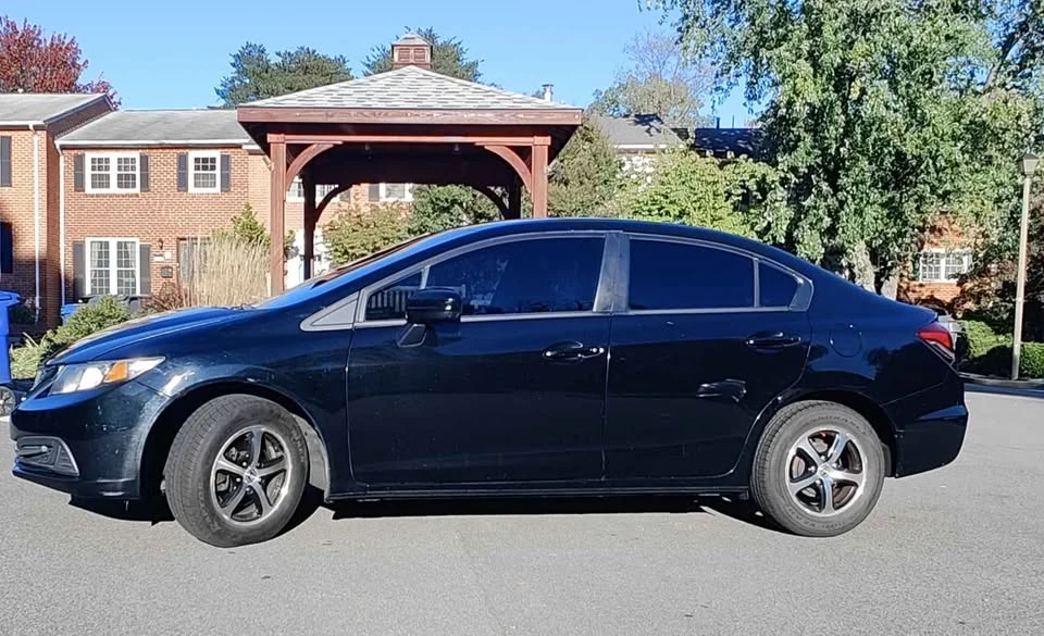 2015 Honda Civic 9th Gen - Image 4 of 12