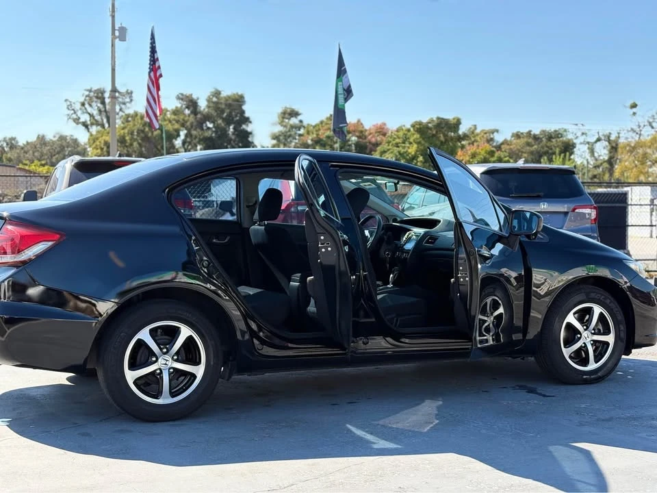 2015 Honda Civic 9th Gen - Image 12 of 16