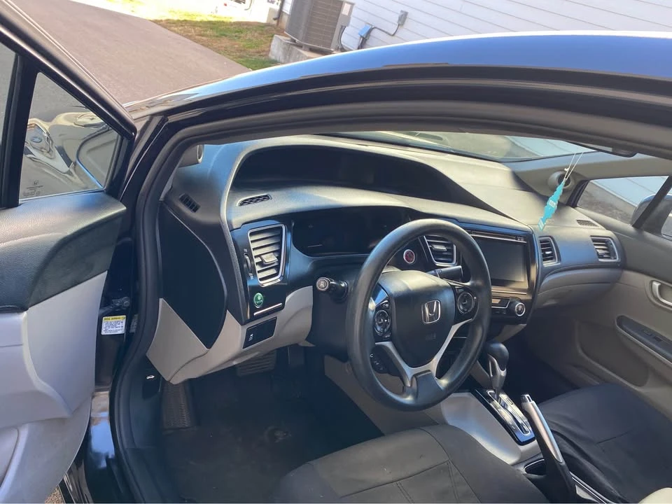 2015 Honda Civic 9th Gen - Image 5 of 6