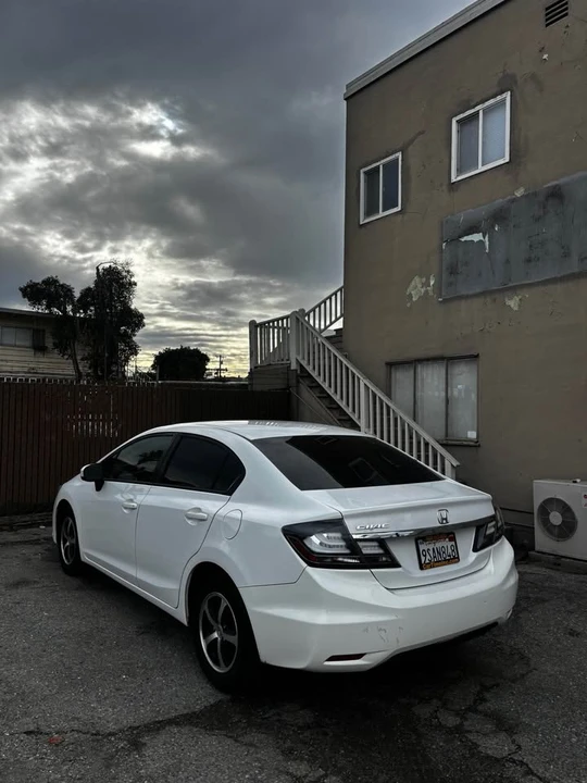 2015 Honda Civic 9th Gen - Image 5 of 10