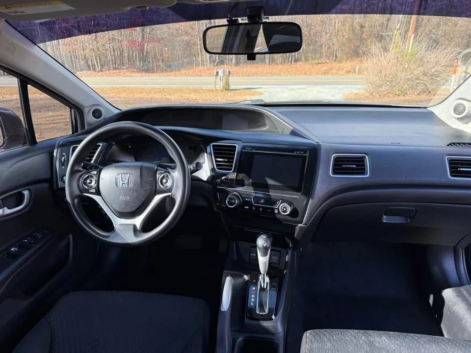 2015 Honda Civic 9th Gen - Image 11 of 16