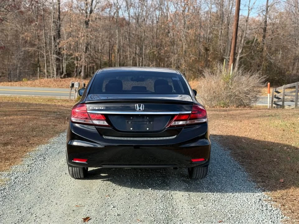 2015 Honda Civic 9th Gen - Image 4 of 16