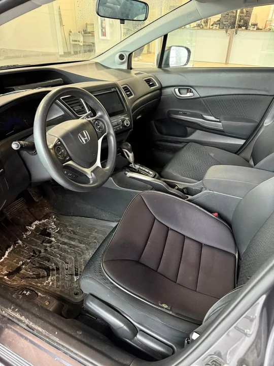 2015 Honda Civic 9th Gen - Image 9 of 11