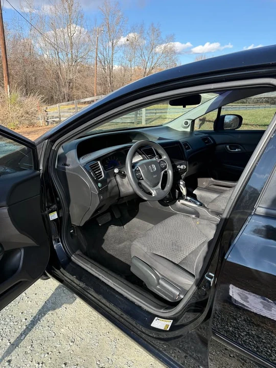2015 Honda Civic 9th Gen - Image 2 of 16