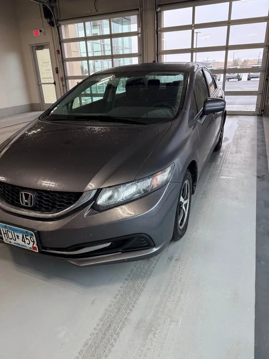 2015 Honda Civic 9th Gen - Image 2 of 11