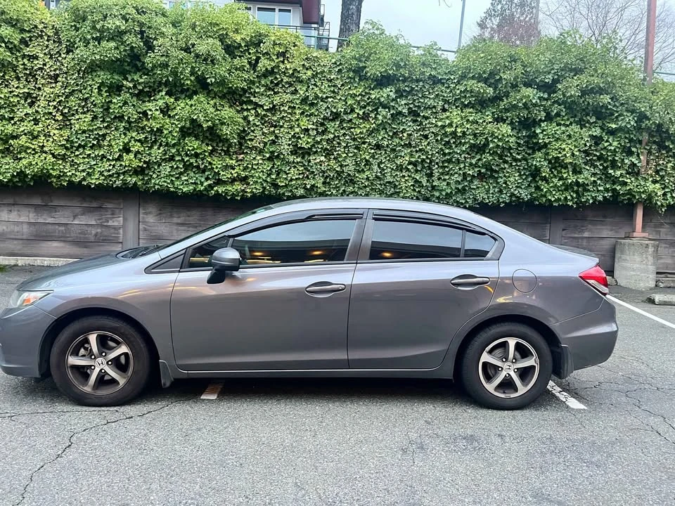2015 Honda Civic 9th Gen - Image 2 of 5