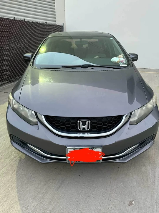 2015 Honda Civic 9th Gen - Image 5 of 7