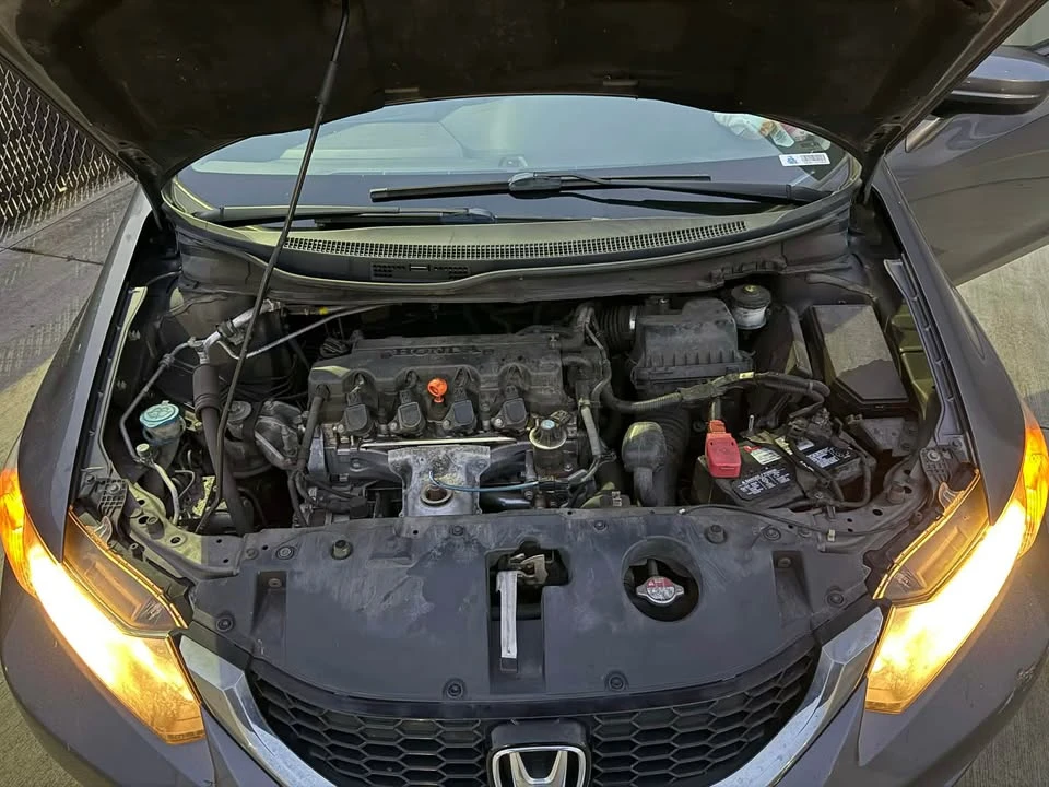 2015 Honda Civic 9th Gen - Image 2 of 7