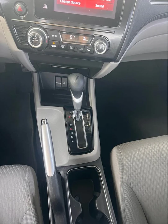 2015 Honda Civic 9th Gen - Image 15 of 18