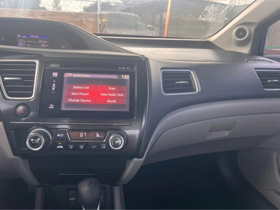 2015 Honda Civic 9th Gen - Image 16 of 18