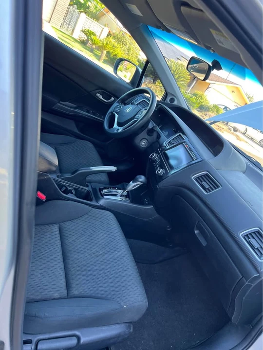 2015 Honda Civic 9th Gen - Image 4 of 10